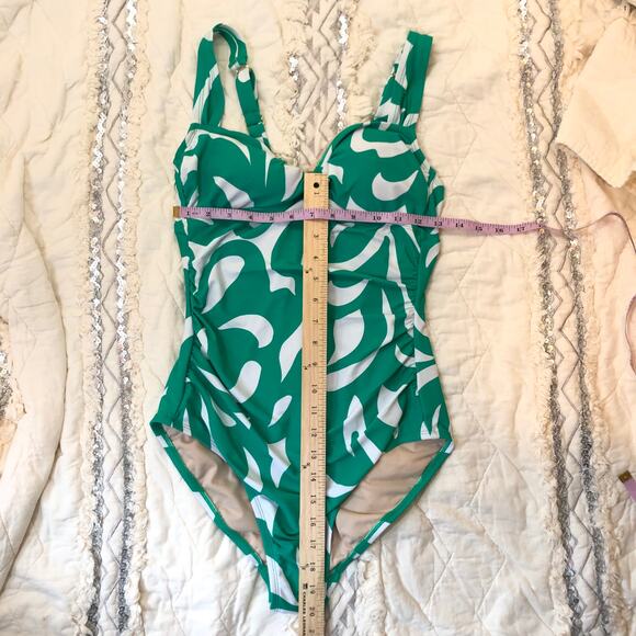 Shade & Shore NWT Women's One Piece Swimsuit Green White Leaf Shirred  M (8/10) - Picture 3 of 11